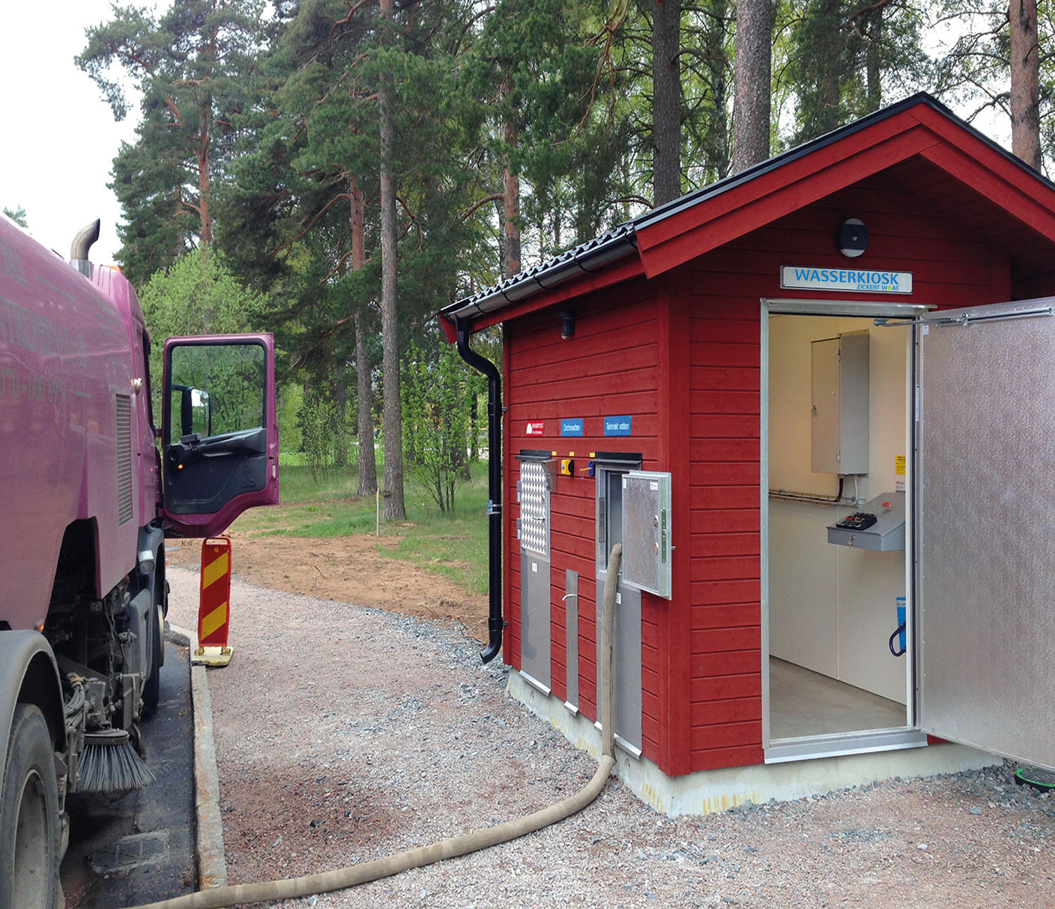 Wasserkiosk im Gebäude installiert